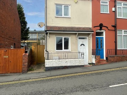 2 Bed Semi-Detached House, New Street, DY5
