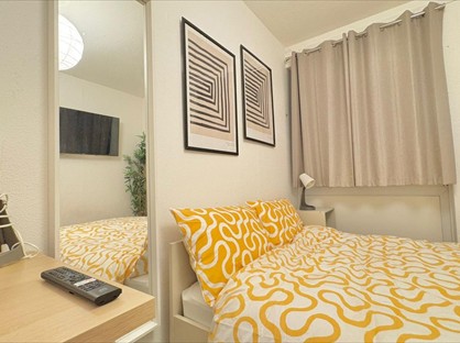 Room in a Shared Flat, Aitham House, E14