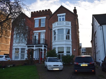 1 Bed Flat, Crowstone Road, SS0