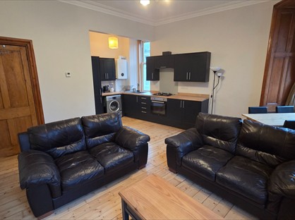 2 Bed Flat, Wardlaw Place, EH11