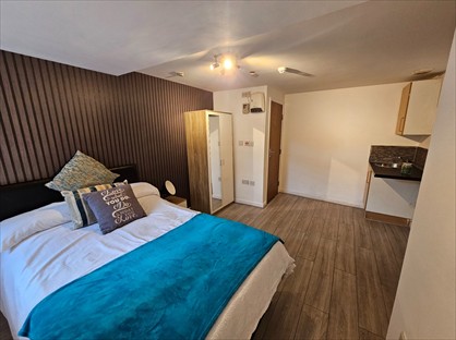 Studio Flat, Pinfold Street, WS10