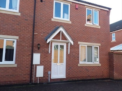 3 Bed Terraced House, Ravello Mews, TA6