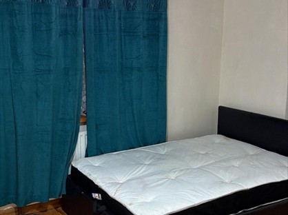 Room in a Shared House, Rose Avn Morden, SM4