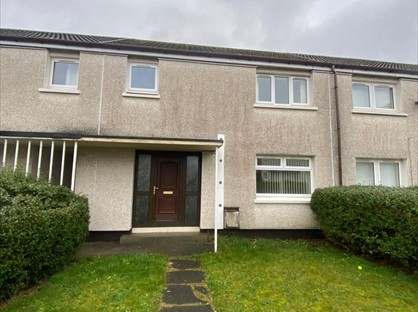 3 Bed Terraced House, Hunter Drive, KA12