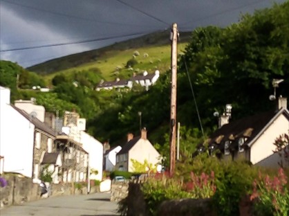 2 Bed Terraced House, Nant Y Felin Terrace, LL33