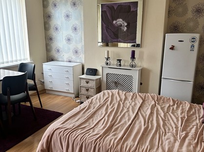 Room in a Shared House, Portway, M22