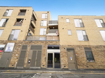 1 Bed Flat, South Street, RM1