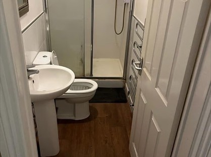 Room in a Shared House, Calverley Moor Avenue, LS28