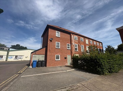 2 Bed End Terrace, Mountergate, NR1