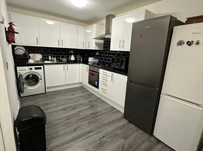 Room in a Shared Flat, Barking Road, E16