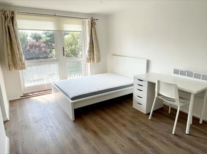 Room in a Shared House, Mitford Place, LS12