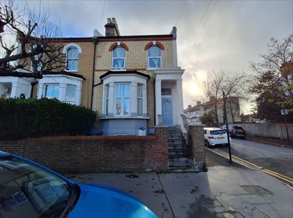 2 Bed Terraced House, Heath Road, CR7