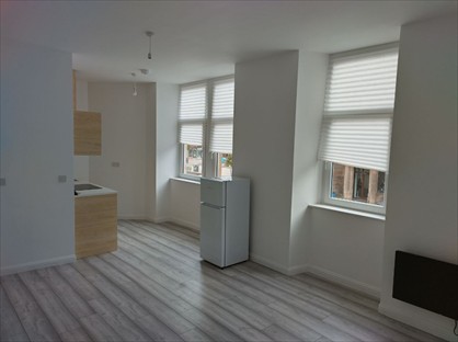 Studio Flat, Dunlop Street, PA4