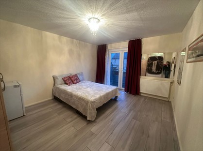 Room in a Shared House, Sherboro Road, N15