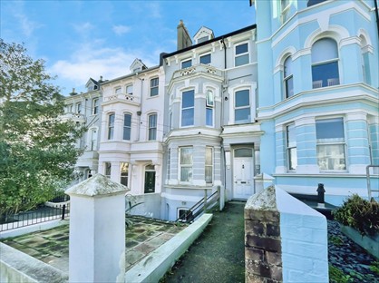 2 Bed Maisonette, Carisbrooke Road, TN38