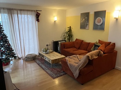 2 Bed Flat, Hopton Road, SE18