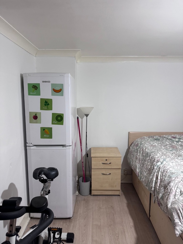 Additional image 4 of Studio Flat, Basement Studio, LS12, N1 7GU