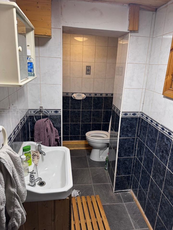 Additional image 11 of Studio Flat, Basement Studio, LS12, N1 7GU