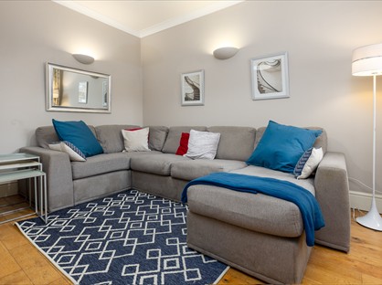 6 Bed End Terrace, Kimbolton Avenue, NG7