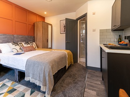 Room in a Shared House, Cheetham Road, M27