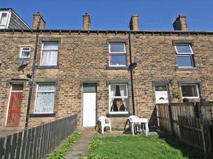 3 Bed Terraced House, Nashville Terrace, BD22