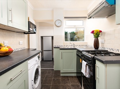 4 Bed Semi-Detached House, Filton Avenue, BS34