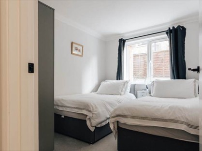 2 Bed Flat, Cambridge Road, BH2