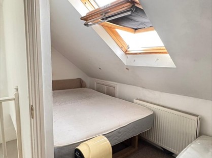 Room in a Shared House, Margery Park Road, E7