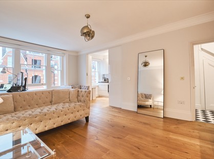 1 Bed Flat, Sheffield Terrace, W8