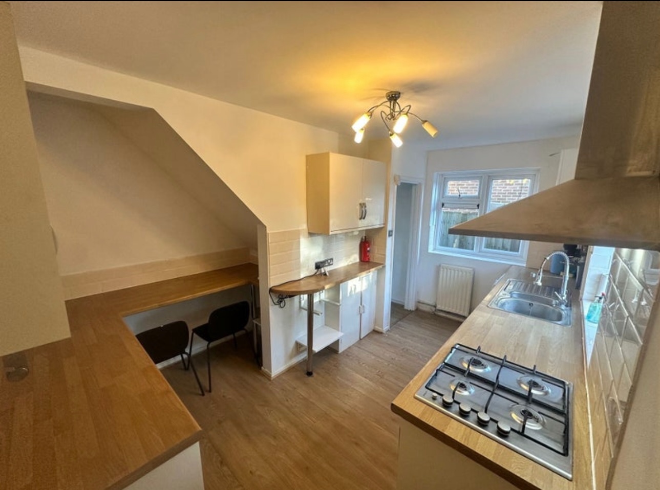 Additional image 2 of 2 Bed Semi-Detached House, Myrtle Road, SO16, N1 7GU