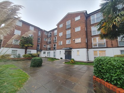 2 Bed Flat, Downhurst Court, NW4