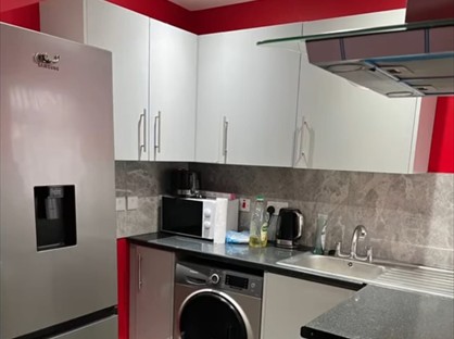 Studio Flat, Bramble Close, UB8