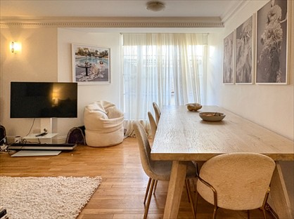 2 Bed Flat, Albert Terrace, NW1