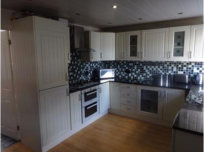 2 Bed Terraced House, Collinson St   Cleckheaton, BD19