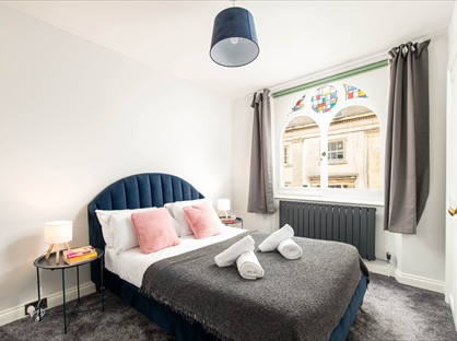 2 Bed Flat, Dover Place, BS8