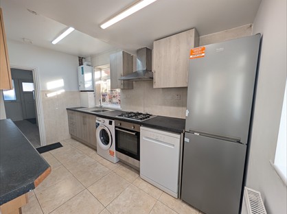 3 Bed Semi-Detached House, Morley Crescent West, HA7