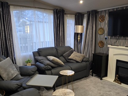 2 Bed Mobile Home, Riverside Park, CB7