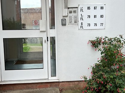 1 Bed Flat, Heathdene Drive, DA17