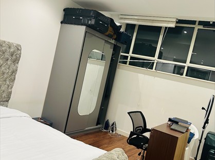 1 Bed Flat, Wallis House, TW8