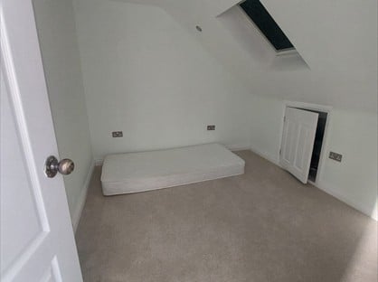 Room in a Shared House, Naylor Road, N20