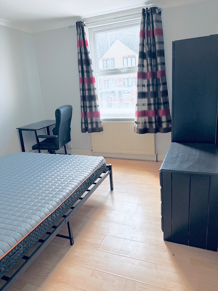 Additional image 9 of 2 Bed Flat, Northfield Road, RG1, N1 7GU