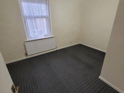 2 Bed Terraced House, Towneley Street, BB10