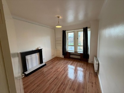1 Bed Flat, Kilnside Road, PA1