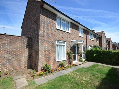 3 Bed End Terrace, Albert Road, RG42