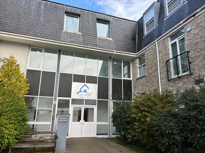 1 Bed Flat, Priory Road, PL25