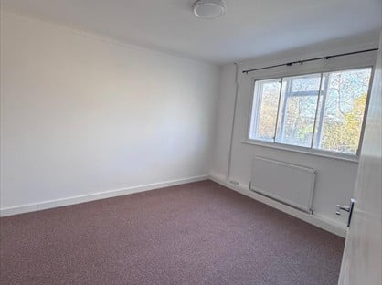 Room in a Shared House, Dockwell Close, TW14