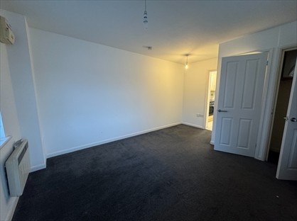 Studio Flat, Josephs Road, GU1