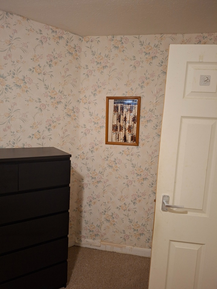 Additional image 3 of Room in a Shared Flat, Hewitt Avenue, CV6, N1 7GU