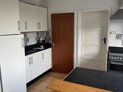 5 Bed Terraced House, Valley Road, NN8