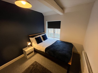 Room in a Shared House, Canal Road, S80